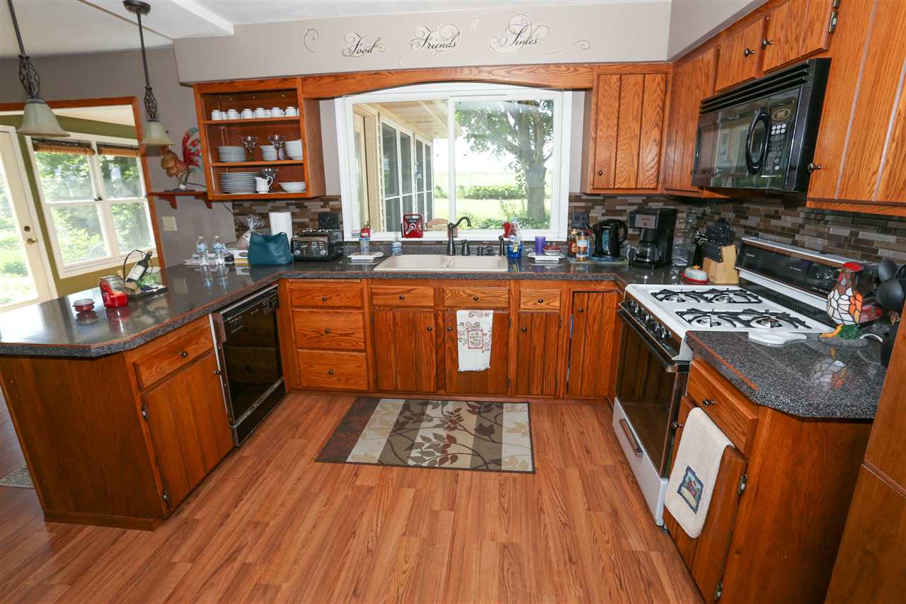 28201 Back Road Cuba City, WI 53807 - Photo 2 of 25 Gallery Image 2