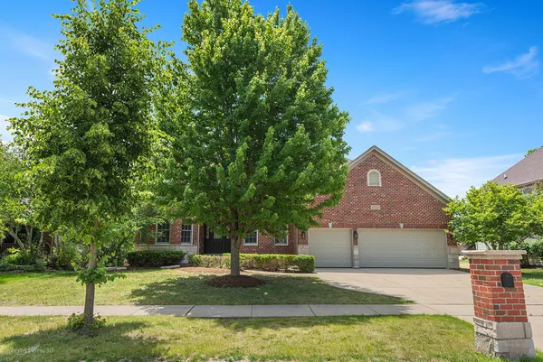 $869,000 | 25727 Pastoral Drive, Plainfield, IL 60585