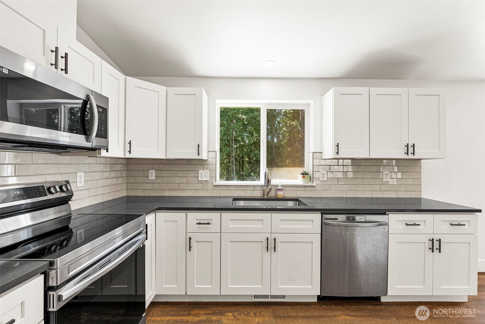 23430 Fisk Road East Orting, WA 98360 - Photo 16 of 40