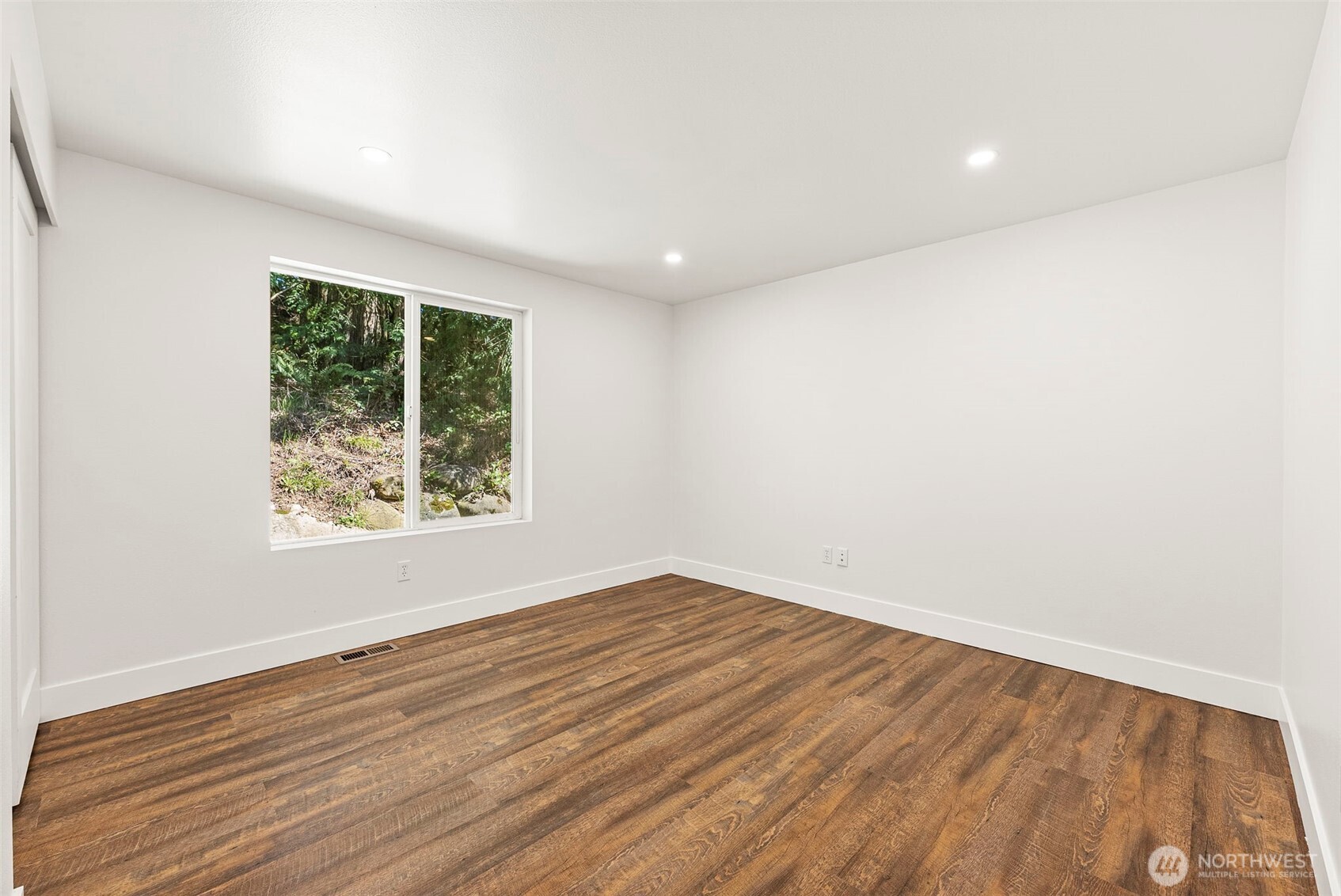 23430 Fisk Road East Orting, WA 98360 - Photo 26 of 40