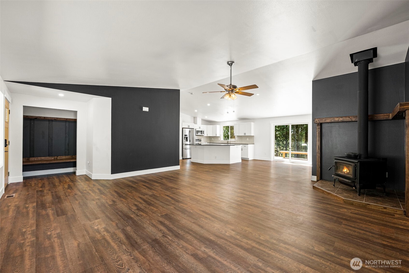 23430 Fisk Road East Orting, WA 98360 - Photo 8 of 40