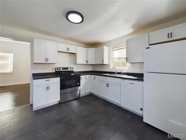 $1,200 | 1127 North Main Street, Poplar Bluff, MO 63901