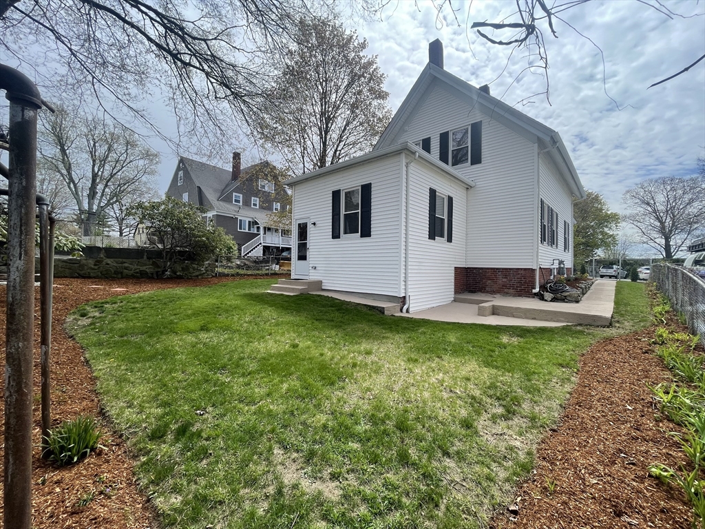 6 Poplar Street Milford, MA 01757 - Photo 5 of 33