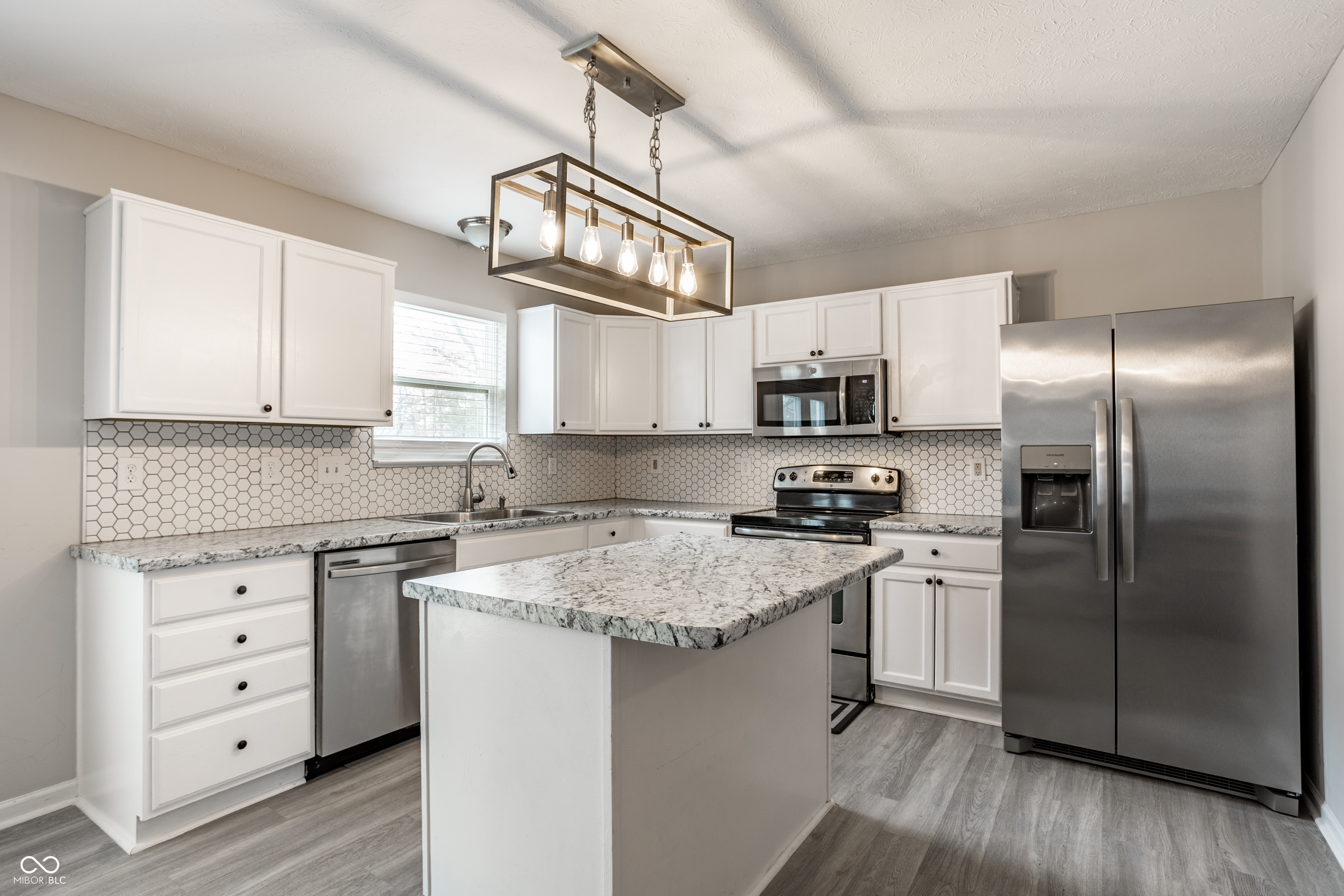 11521 Beardsley Way Fishers, IN 46038 - Photo 13 of 33