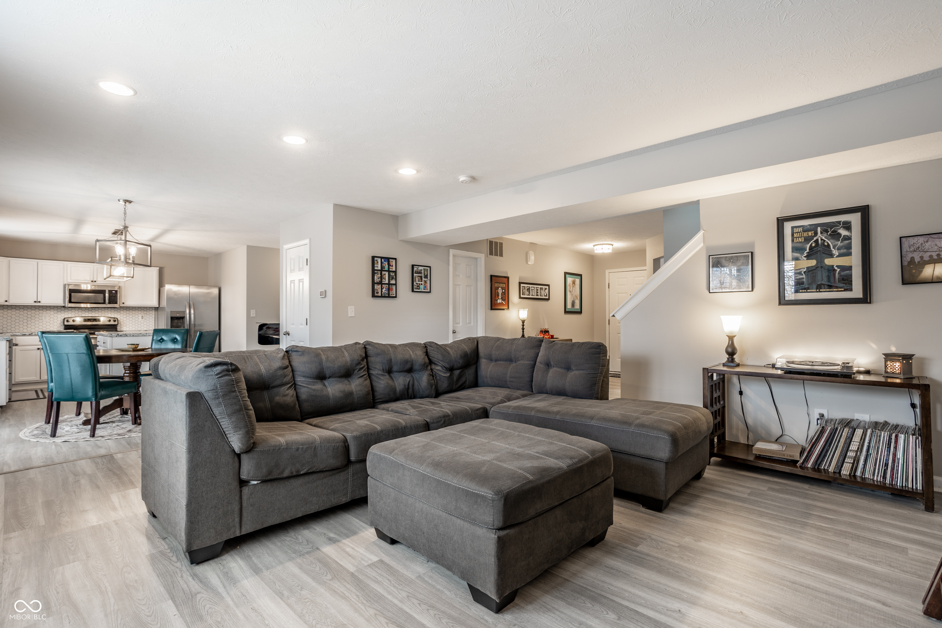 11521 Beardsley Way Fishers, IN 46038 - Photo 9 of 33