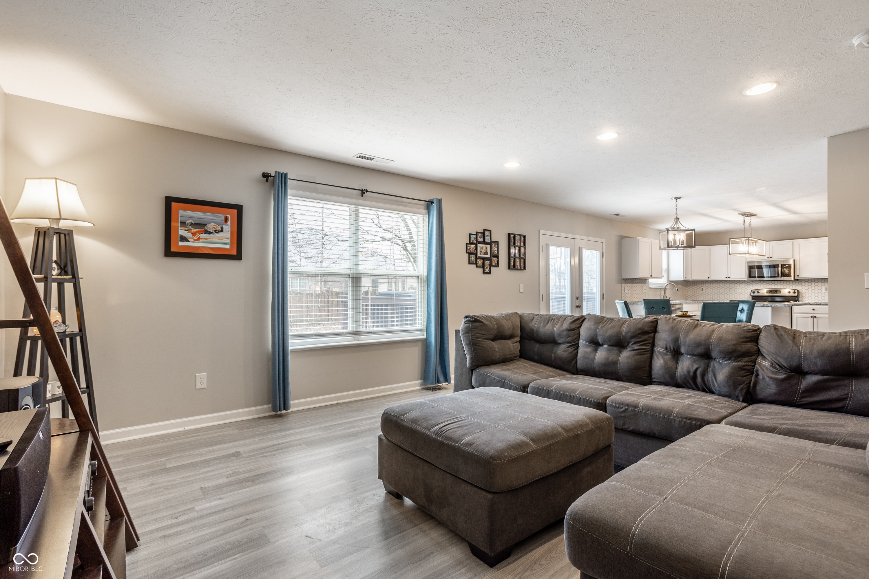 11521 Beardsley Way Fishers, IN 46038 - Photo 10 of 33