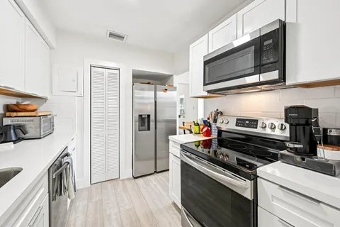 $489,000 | 2640 Southwest 13th Avenue, Fort Lauderdale, FL 33315