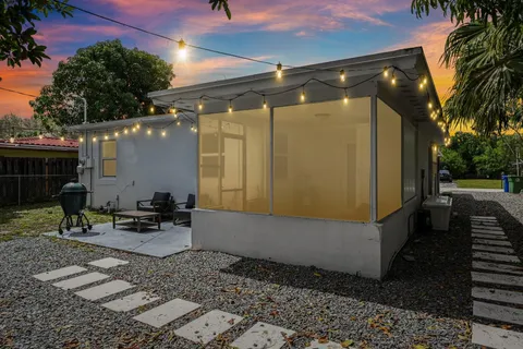 $489,000 | 2640 Southwest 13th Avenue, Fort Lauderdale, FL 33315