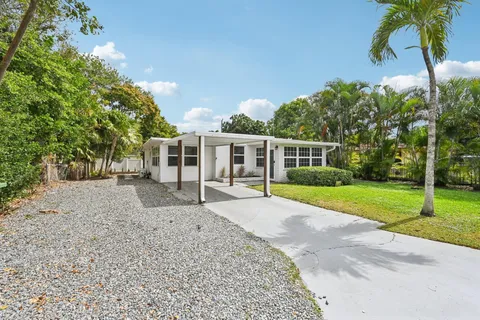 $489,000 | 2640 Southwest 13th Avenue, Fort Lauderdale, FL 33315