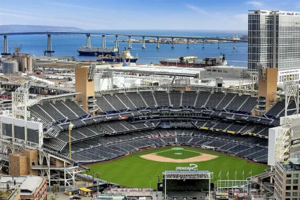 a picture of city view