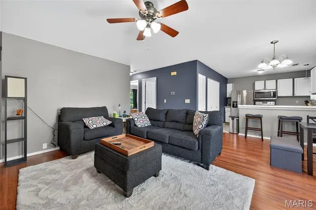 $155,000 | 812 Sugar Valley Court, Unit 5, St. Peters, MO 63376