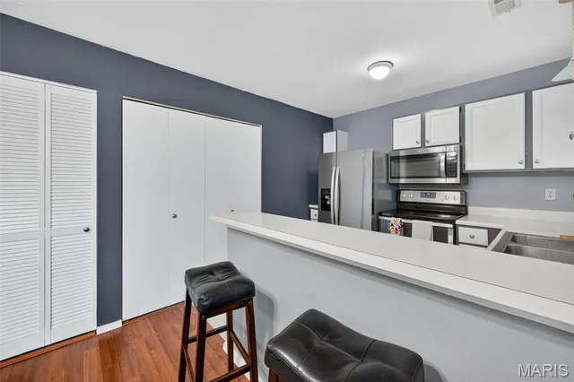 $155,000 | 812 Sugar Valley Court, Unit 5, St. Peters, MO 63376