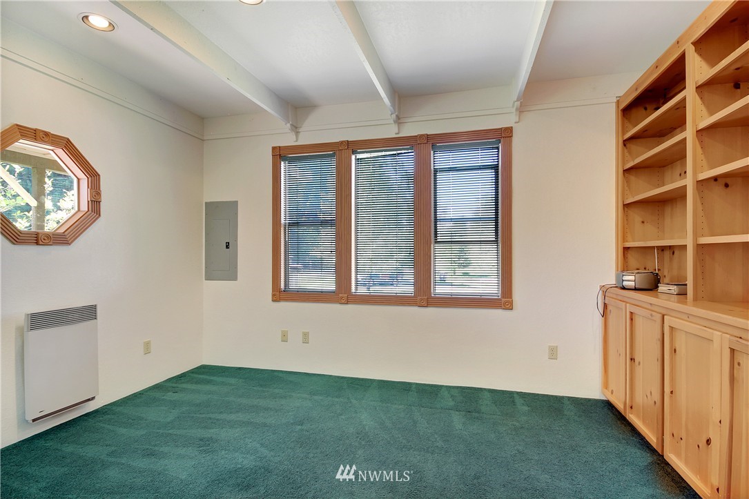 20409 Patterson Road East Orting, WA 98360 - Photo 19 of 25