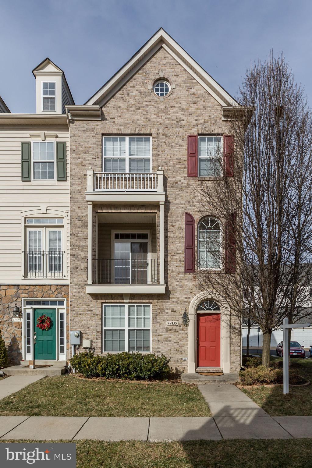 42435 Rockslide Terrace Brambleton, VA 20148 - Photo 1 of 55 Gallery Image 1
