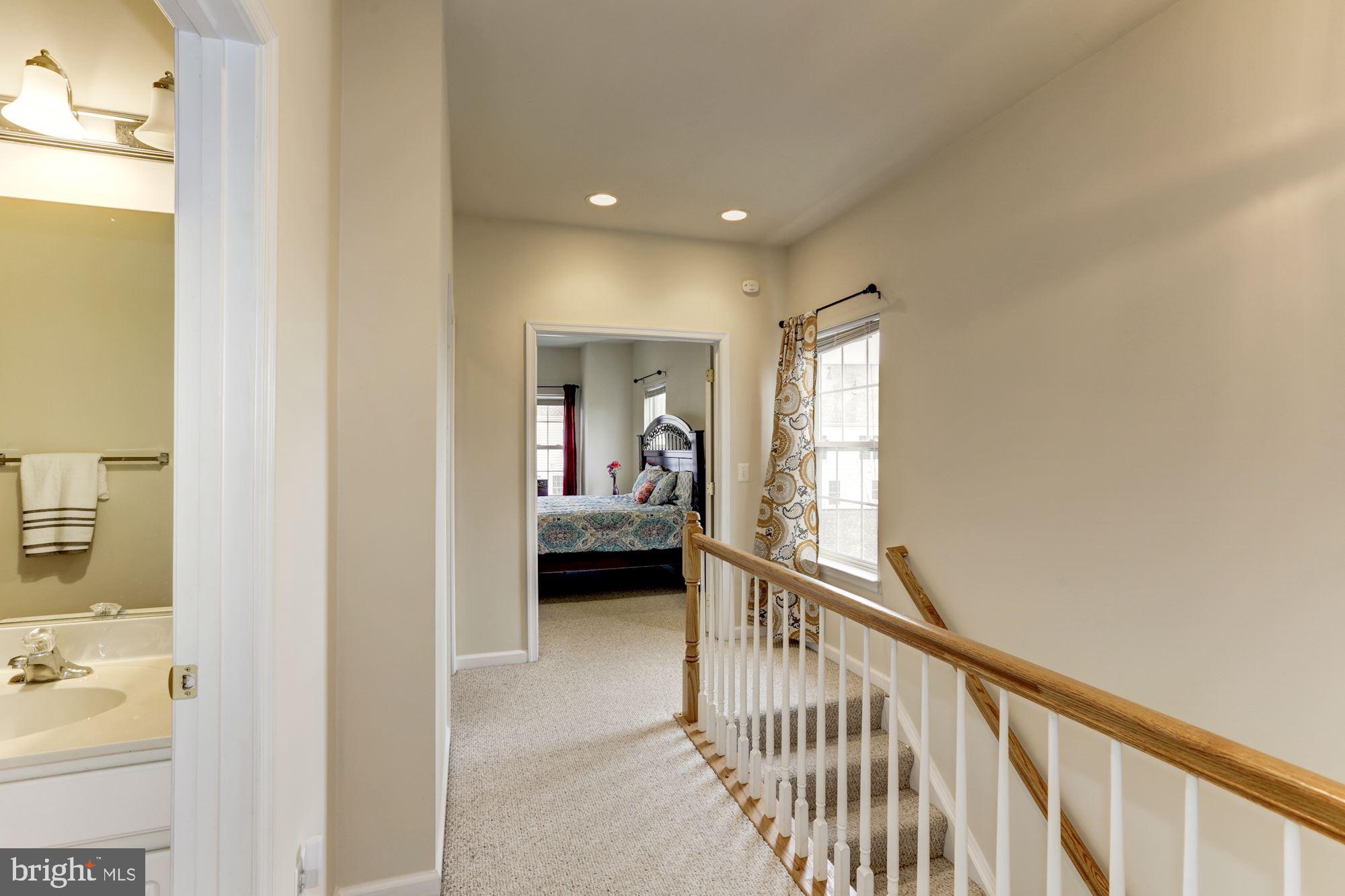 42435 Rockslide Terrace Brambleton, VA 20148 - Photo 25 of 55 Gallery Image 25