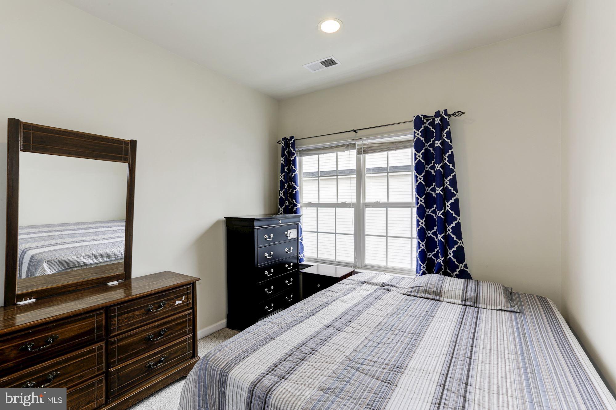 42435 Rockslide Terrace Brambleton, VA 20148 - Photo 33 of 55 Gallery Image 33