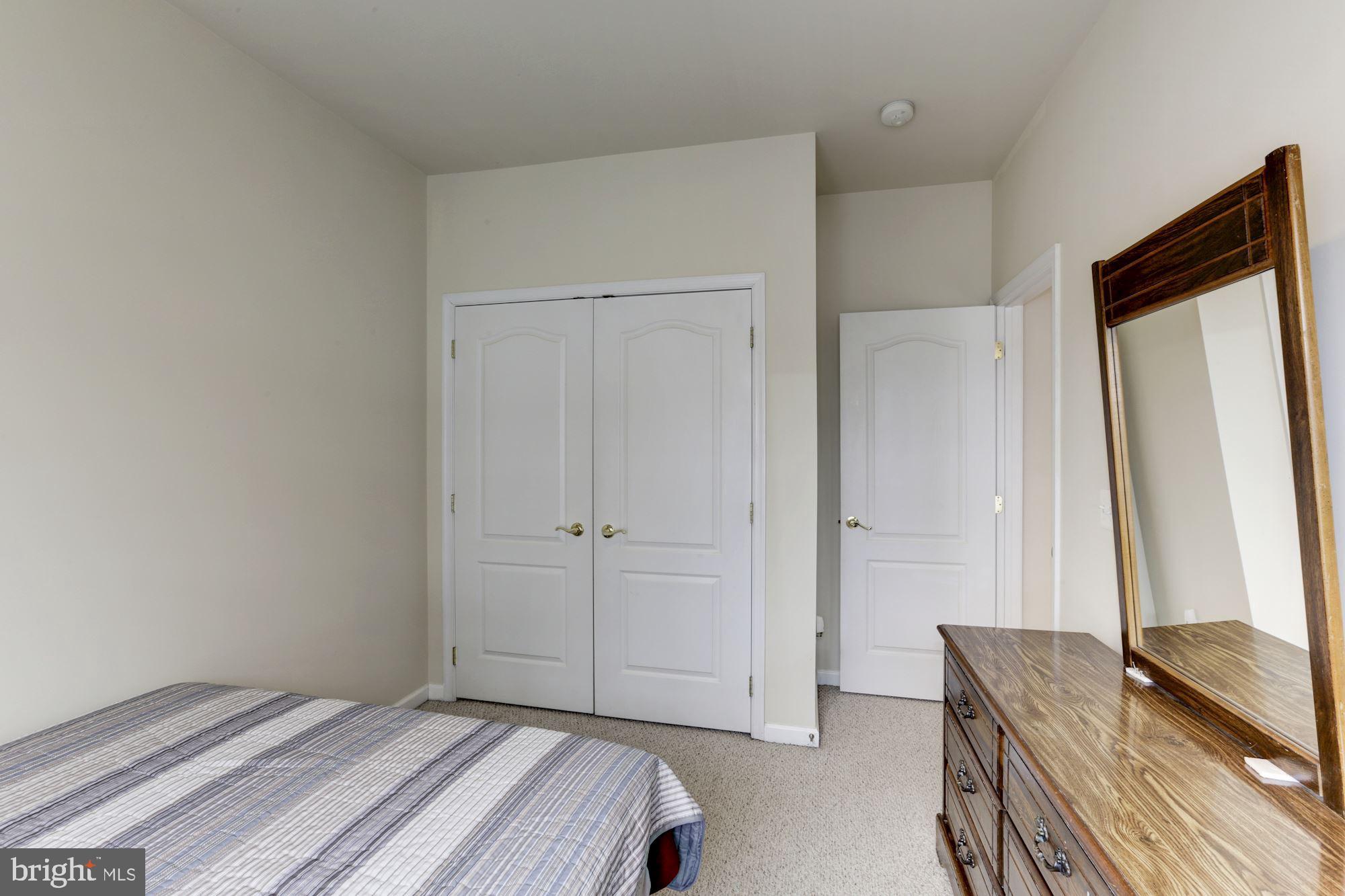 42435 Rockslide Terrace Brambleton, VA 20148 - Photo 34 of 55 Gallery Image 34