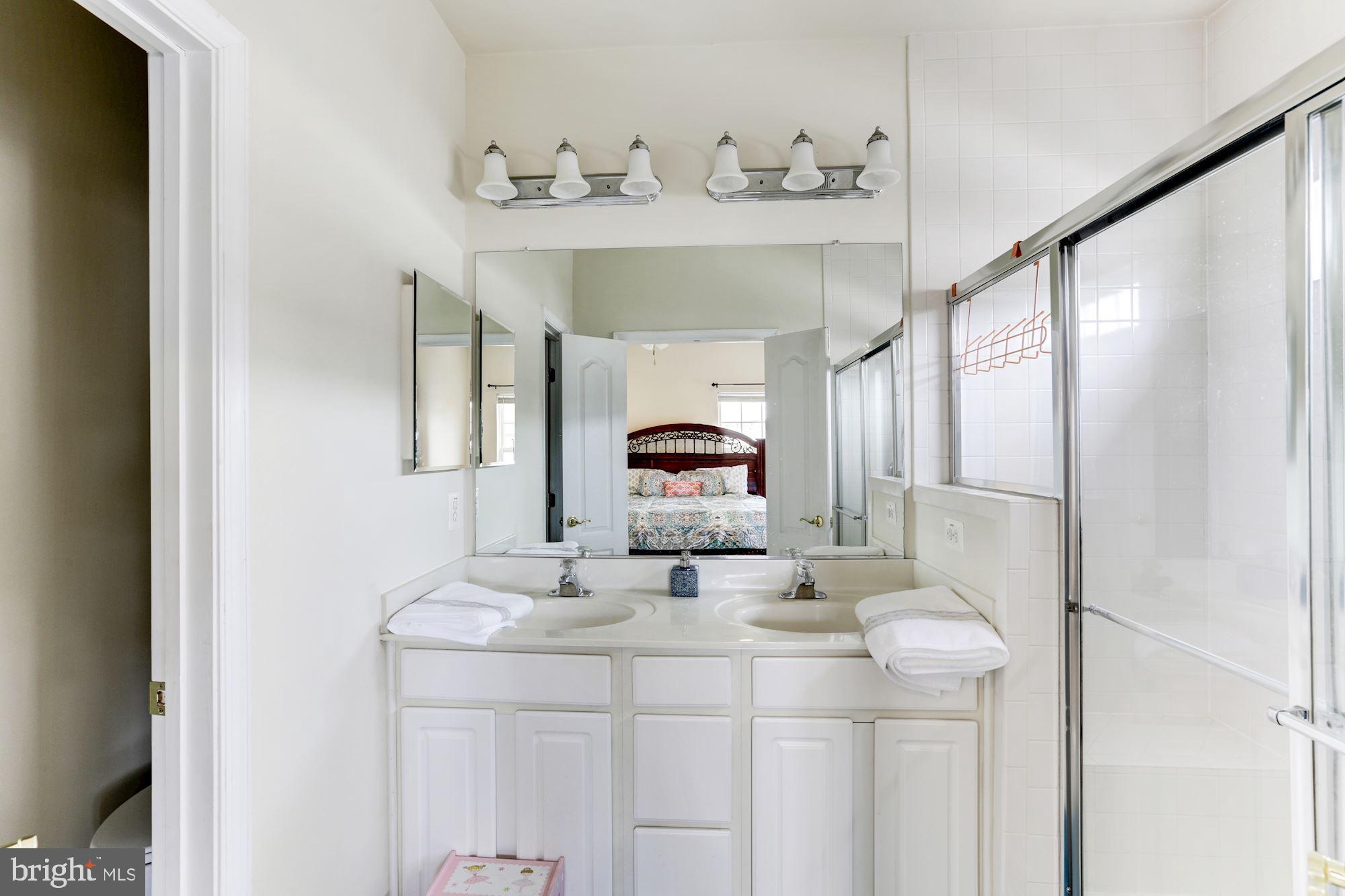 42435 Rockslide Terrace Brambleton, VA 20148 - Photo 46 of 55 Gallery Image 46