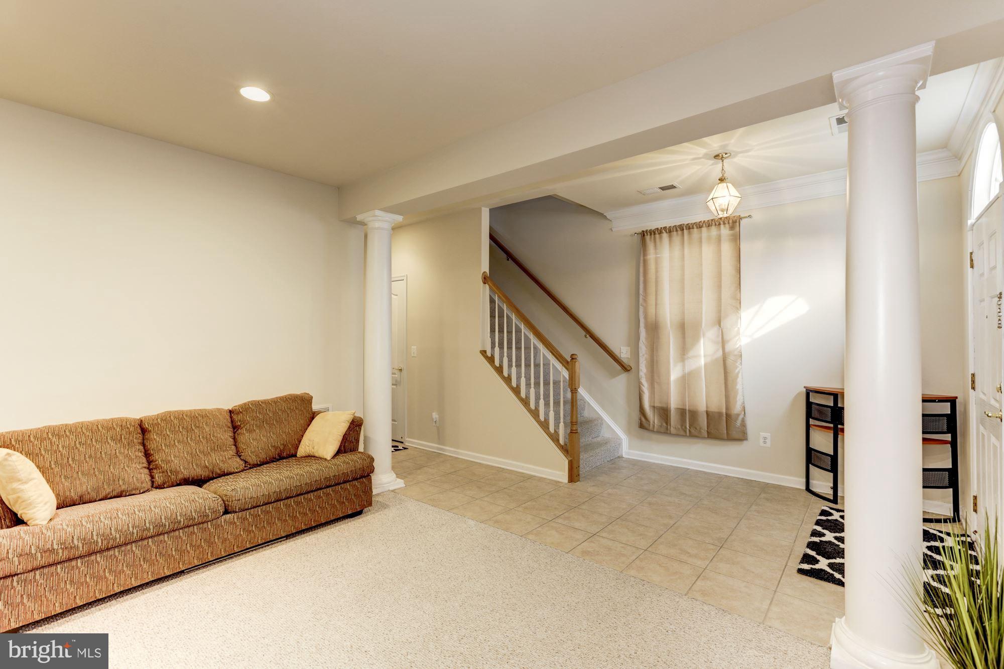 42435 Rockslide Terrace Brambleton, VA 20148 - Photo 9 of 55 Gallery Image 9
