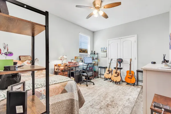 $530,000 | 107 Les Lane, Smithville, TX 78957