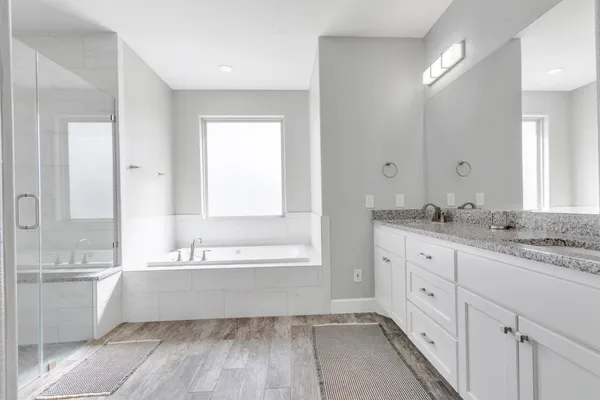 $530,000 | 107 Les Lane, Smithville, TX 78957