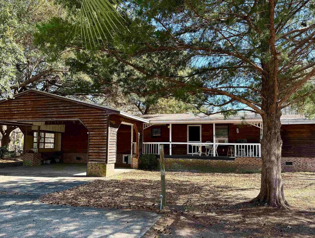 236 Senior Kingstree, SC 29556 - Photo 1 of 1 Screenshot 2026-04-29 135612