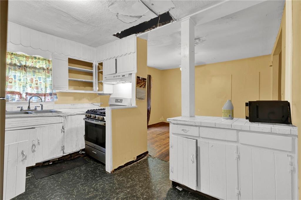 241 Harlan Road Southwest Atlanta, GA 30311 - Photo 7 of 32 Gallery Image 7