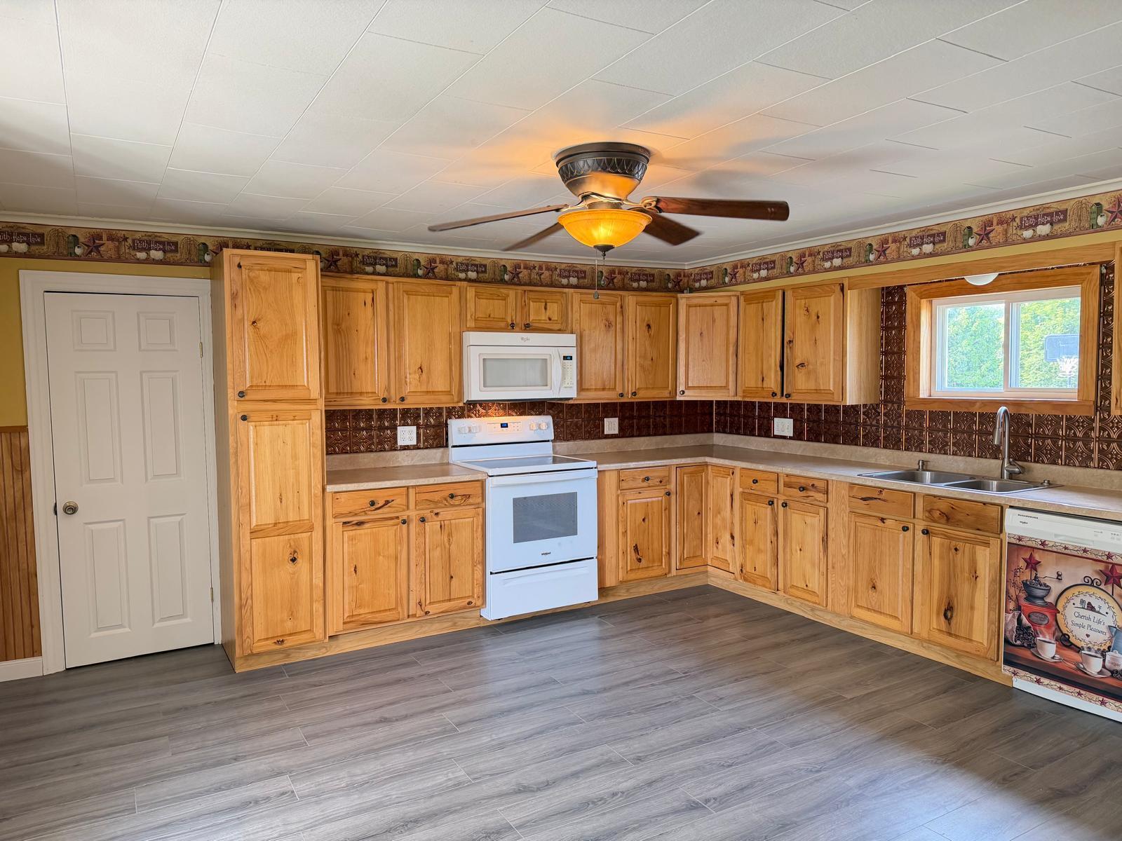 45 Military Road Blaine, ME 04734 - Photo 3 of 46 Kitchen