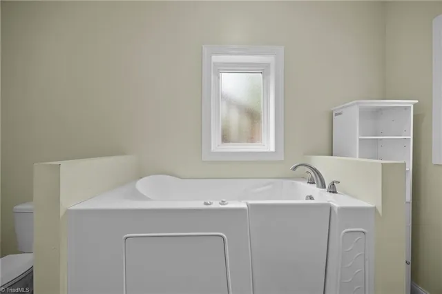 $930,000 | 553 Waterside Drive, Yanceyville, NC 27379