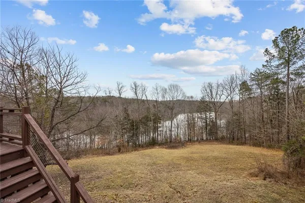 $899,900 | 553 Waterside Drive, Yanceyville, NC 27379