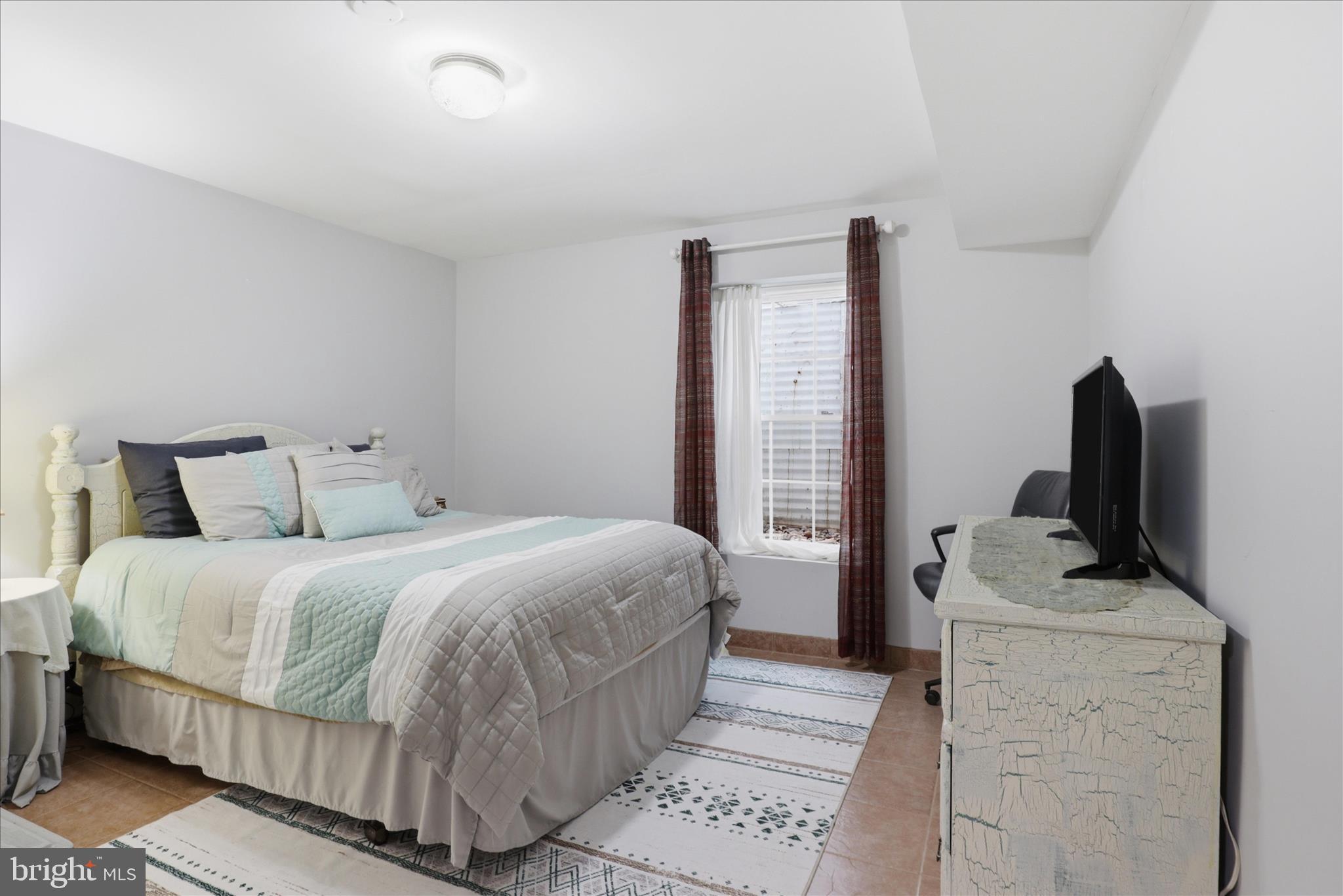 11757 Arbor Glen Way Reston, VA 20194 - Photo 34 of 60