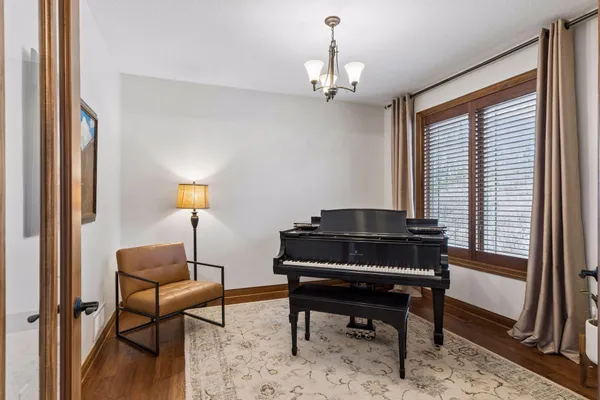 $2,575,000 | 5110 Lexington Avenue North, Shoreview, MN 55126