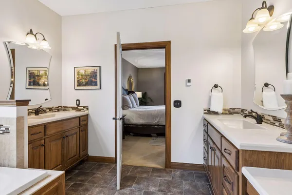 $2,575,000 | 5110 Lexington Avenue North, Shoreview, MN 55126