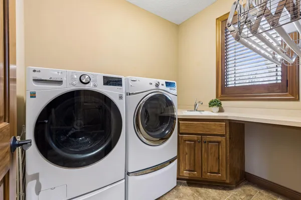 $2,575,000 | 5110 Lexington Avenue North, Shoreview, MN 55126