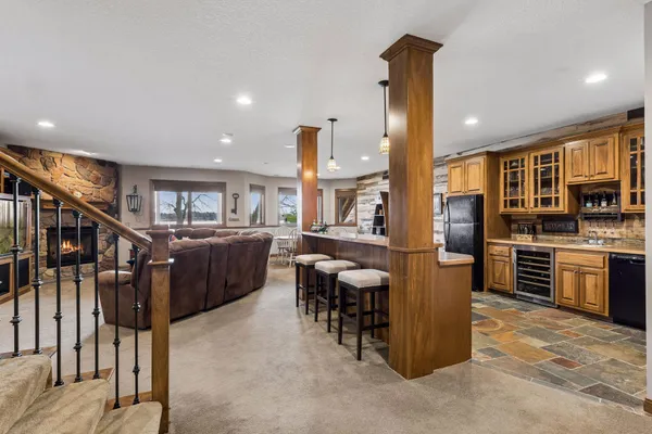 $2,575,000 | 5110 Lexington Avenue North, Shoreview, MN 55126