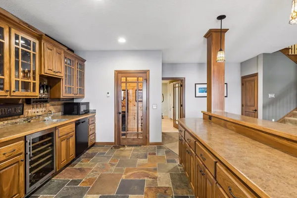 $2,575,000 | 5110 Lexington Avenue North, Shoreview, MN 55126