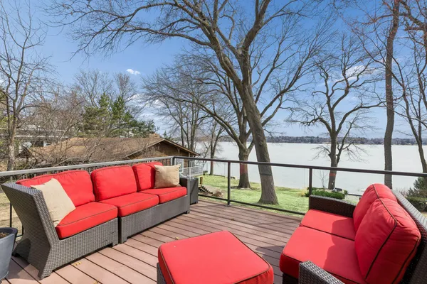 $2,575,000 | 5110 Lexington Avenue North, Shoreview, MN 55126