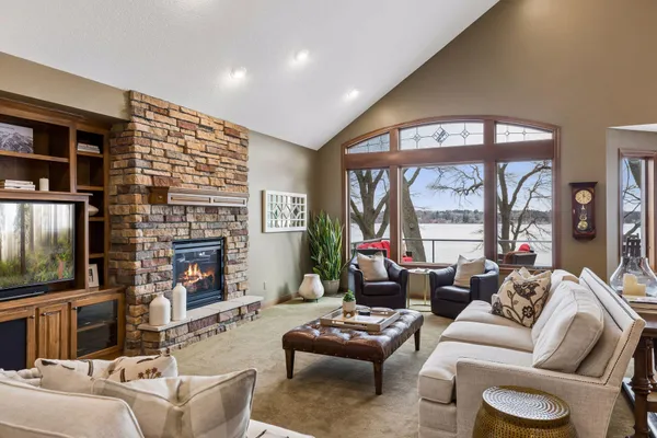 $2,575,000 | 5110 Lexington Avenue North, Shoreview, MN 55126