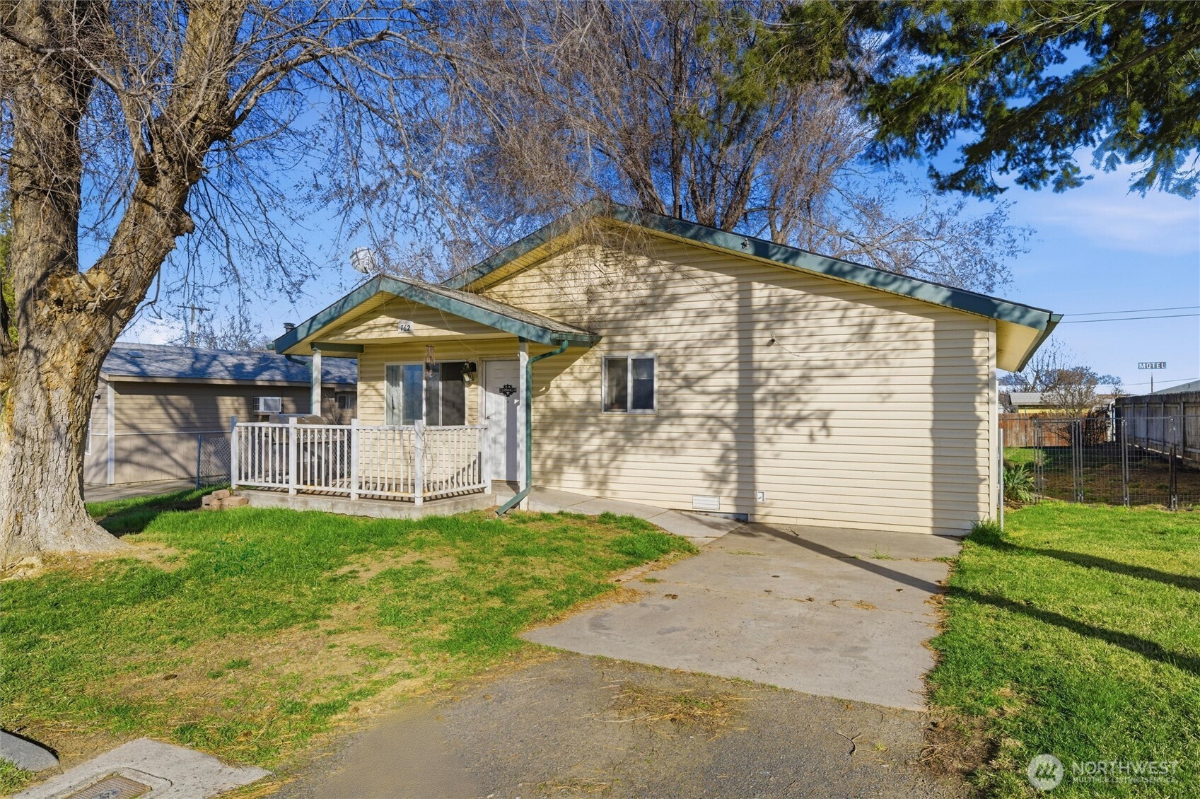 762 South 2nd Avenue Connell, WA 99326 - Photo 2 of 20 a view of a house with a yard and sitting area
