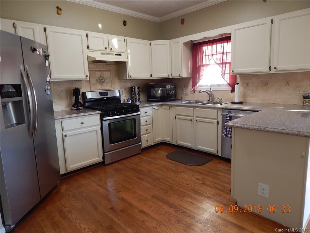 11839 Old Timber Road Charlotte, NC 28269 - Photo 13 of 28 Gallery Image 13