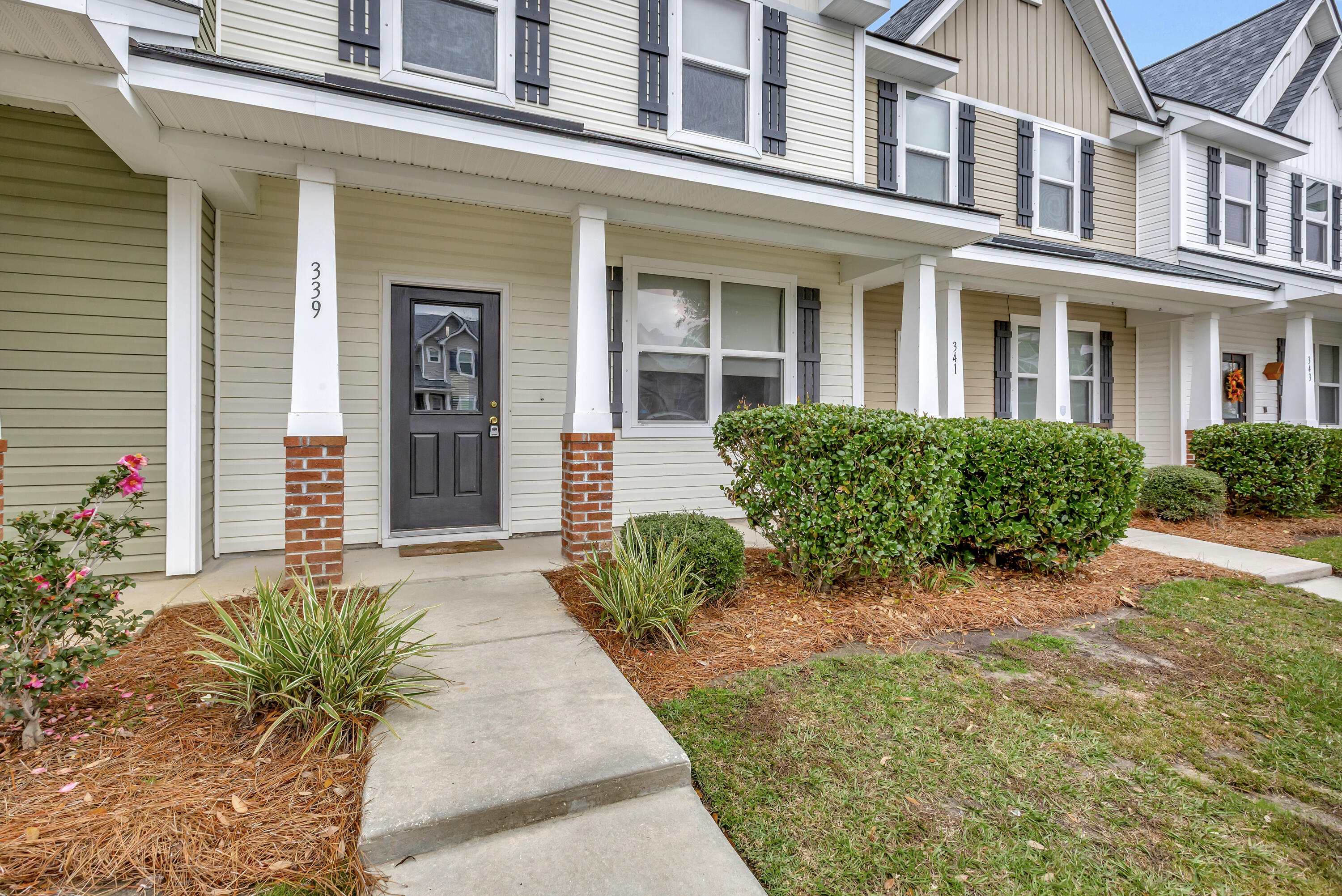 339 Flyway Road Goose Creek, SC 29445 - Photo 2 of 26 296A1201