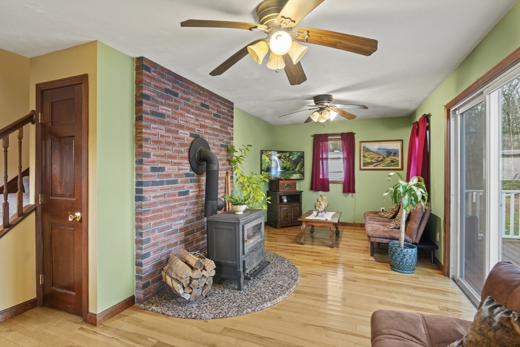 4 Wilson Way Rutland, MA 01543 - Photo 5 of 32 a living room with furniture