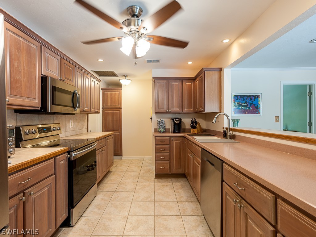 4779 Rue Helene Sanibel, FL 33957 - Photo 9 of 29 Gallery Image 9
