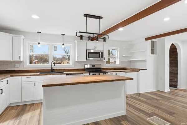 $224,900 | 1603 Summit Street, New Haven, IN 46774