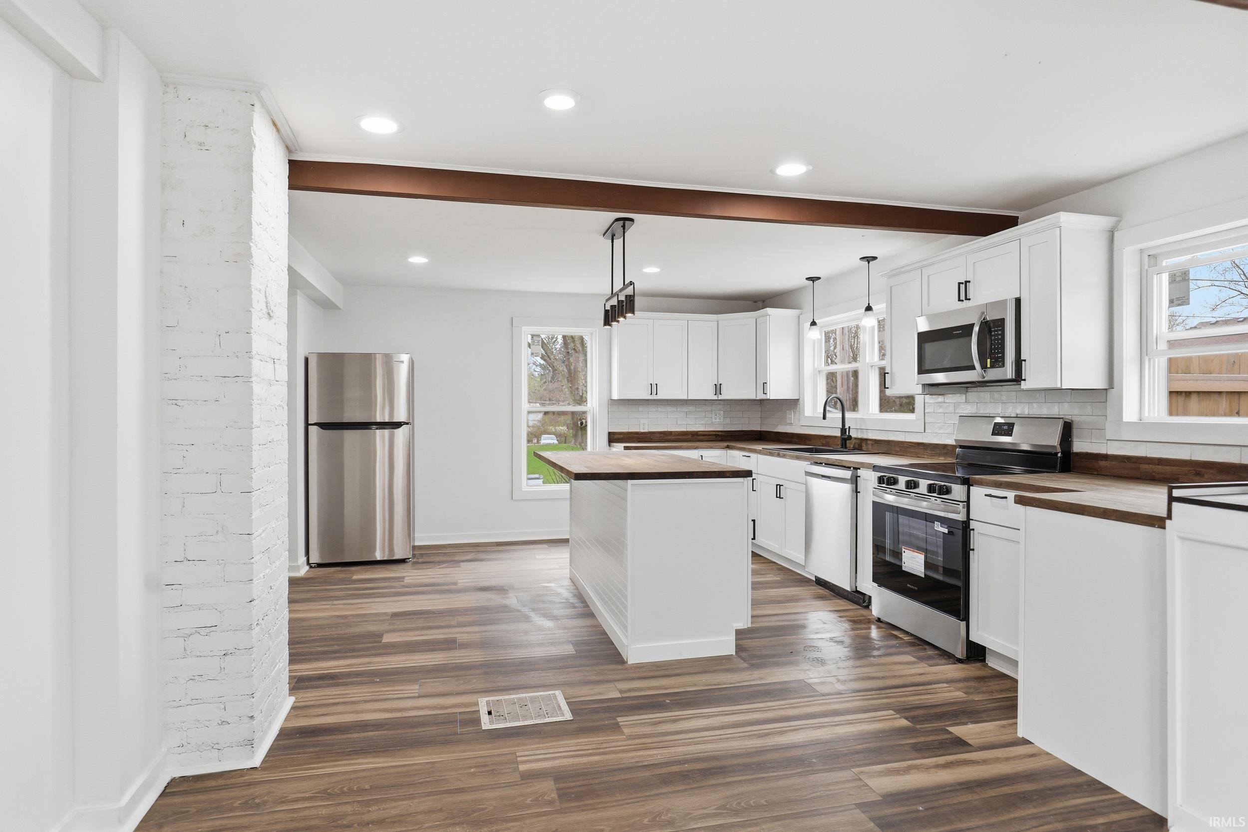 1603 Summit Street New Haven, IN 46774 - Photo 4 of 27