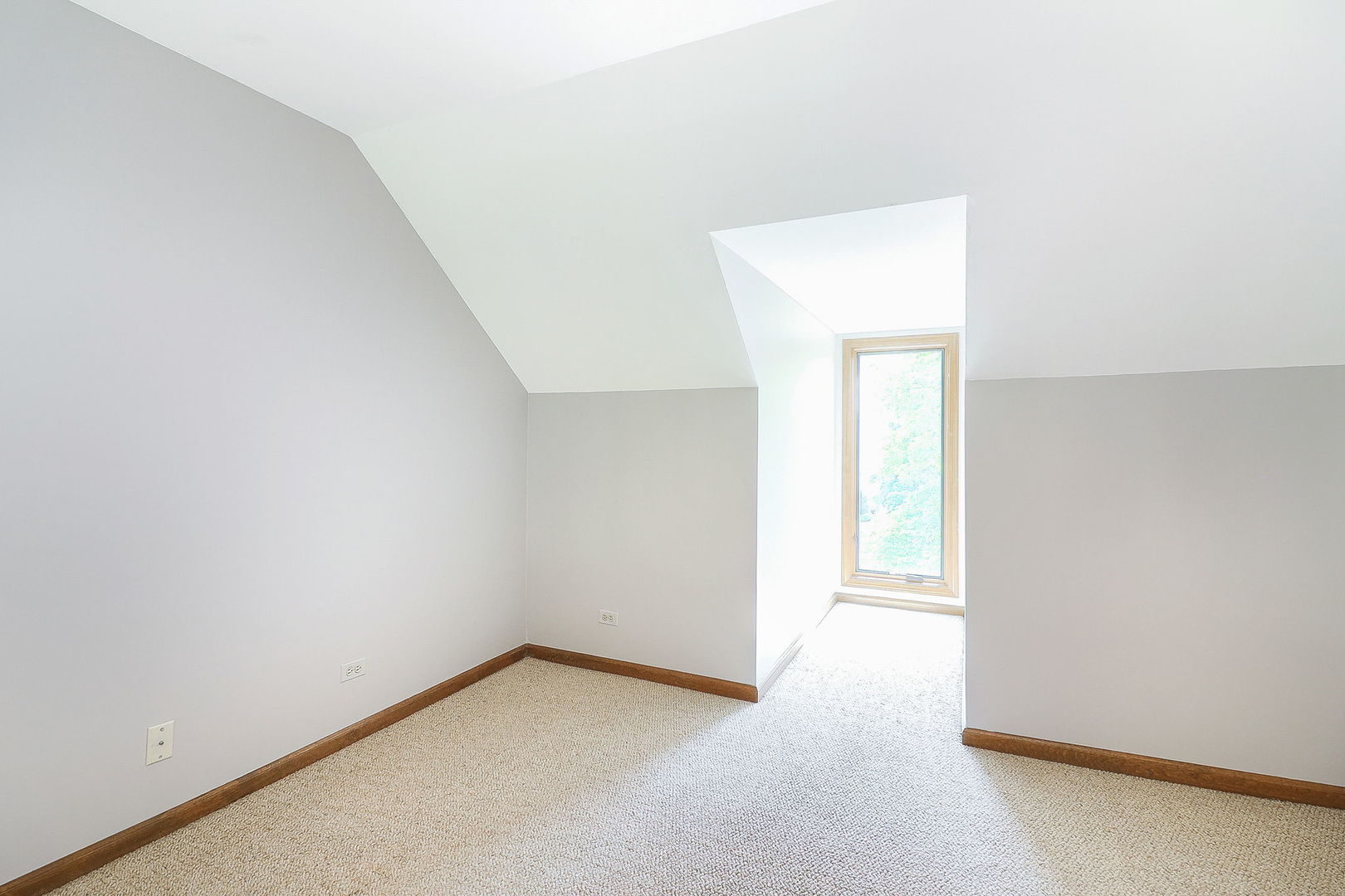 841 Turnbridge Circle Naperville, IL 60540 - Photo 25 of 39 a view of an empty room