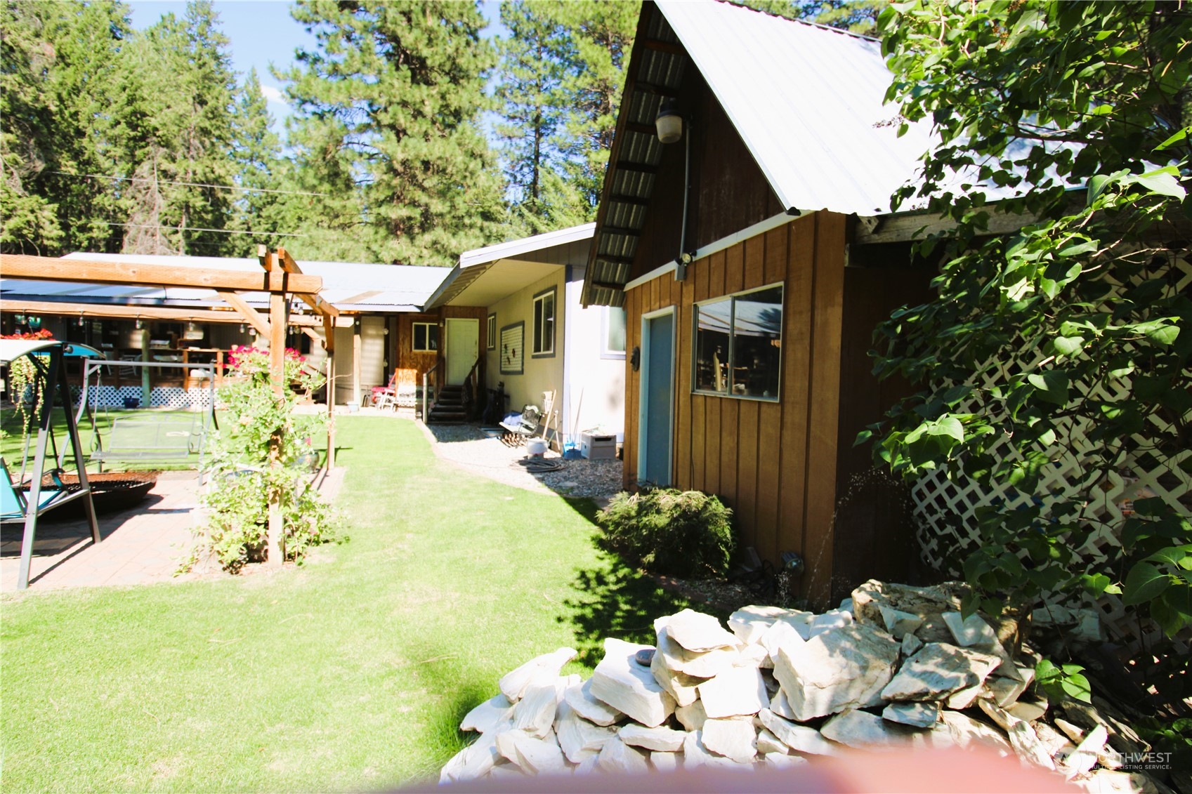 22002 Stirrup Road Leavenworth, WA 98826 - Photo 19 of 19 Gallery Image 19