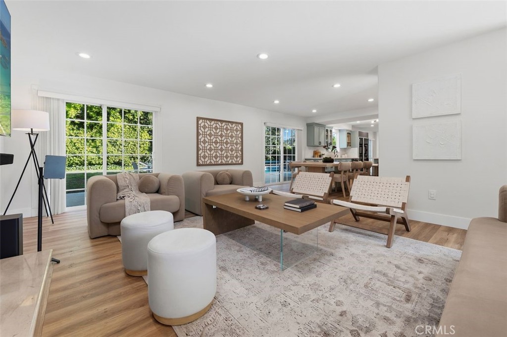 22534 Liberty Bell Road Calabasas, CA 91302 - Photo 4 of 41