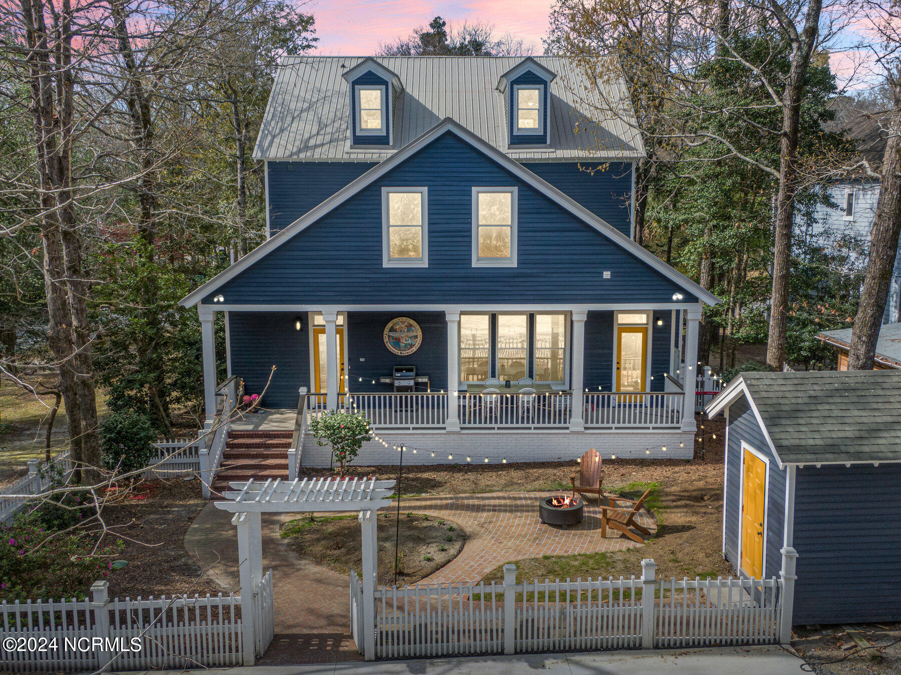 8057 Reunion Road Wilmington, NC 28411 - Photo 2 of 76 076_8057_reunion_road_twilight-45