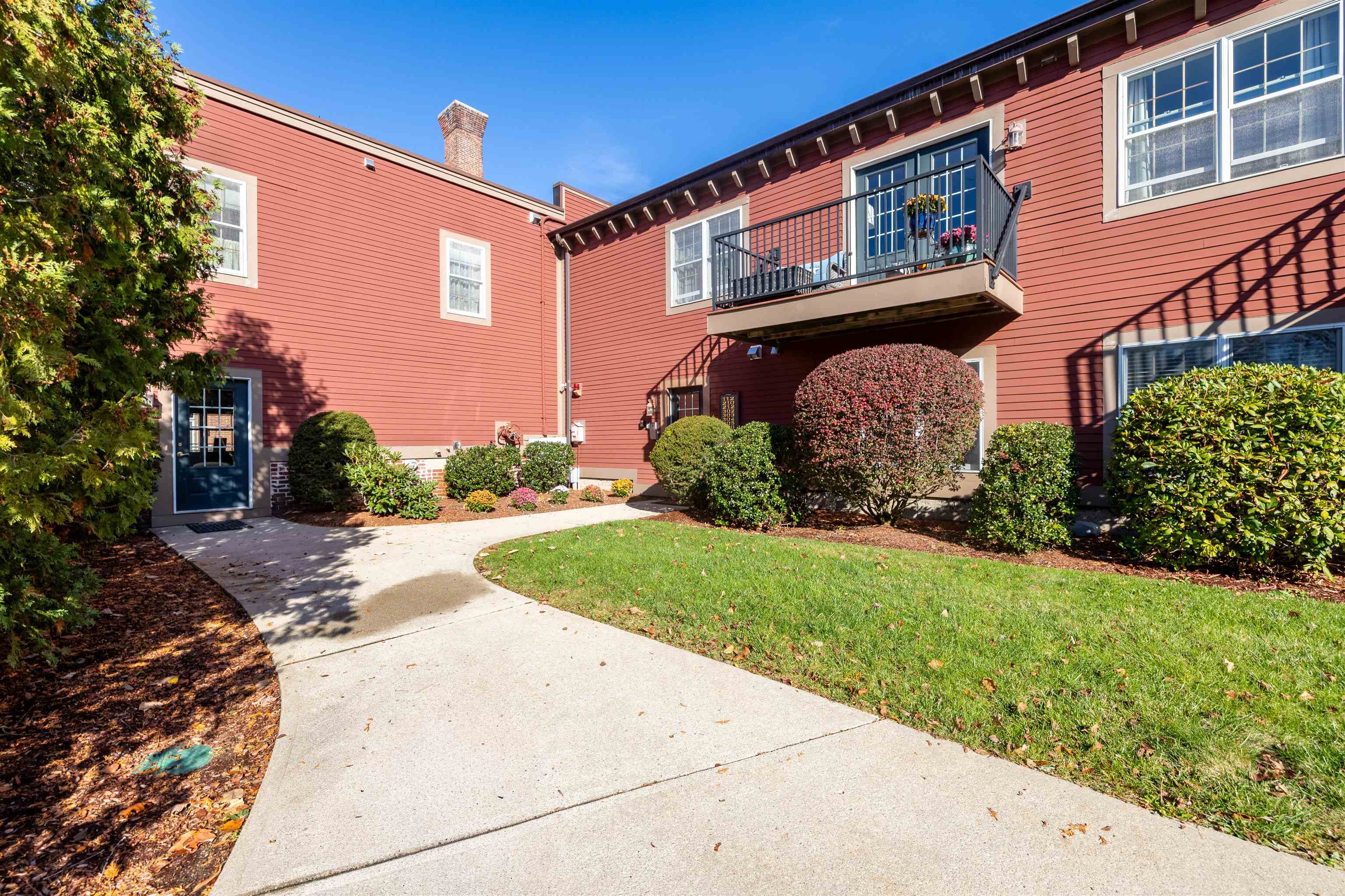 7 Chester Road, Unit 212 Derry, NH 03038 - Photo 25 of 36